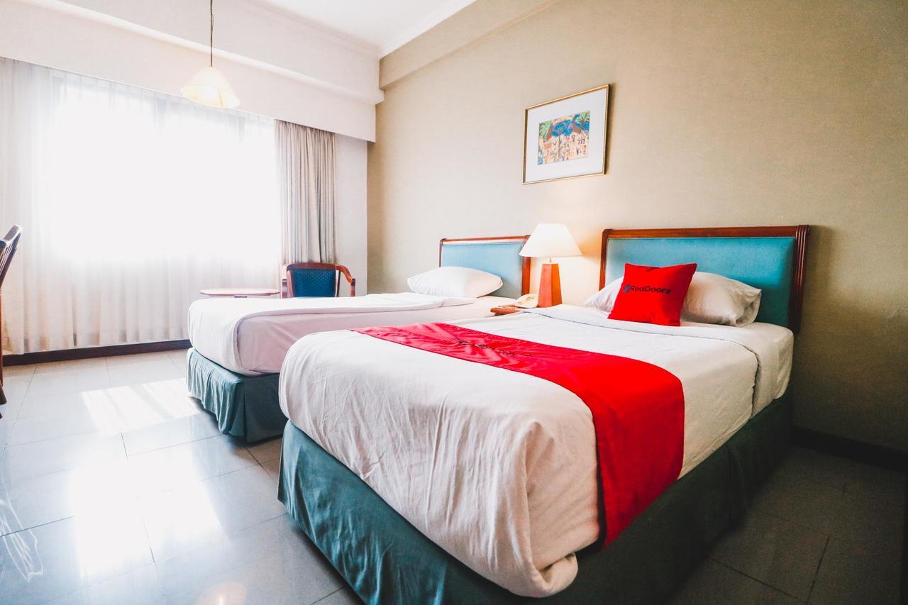 Reddoorz Plus Near Monumen Nasional Jakarta Exterior foto