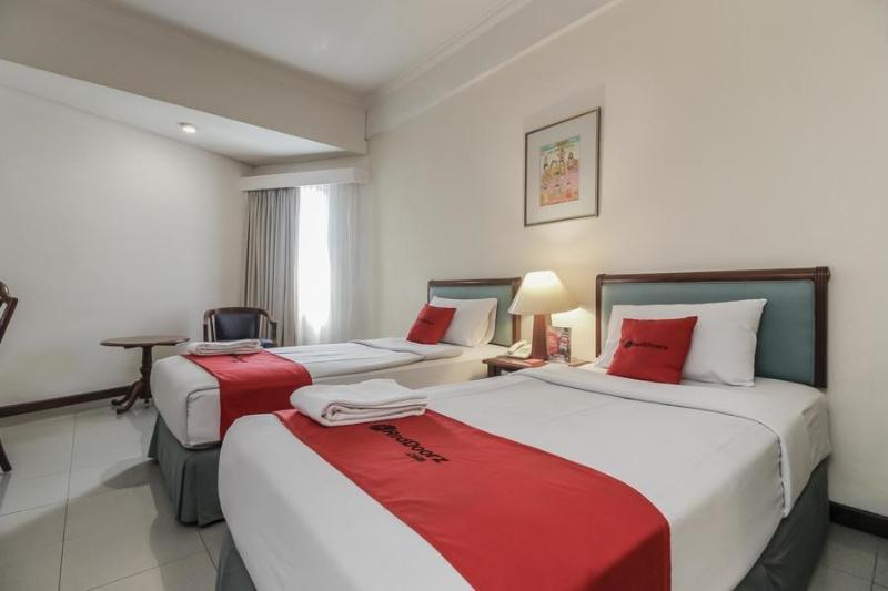 Reddoorz Plus Near Monumen Nasional Jakarta Exterior foto